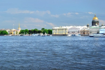 Прогулка по реке Нева